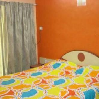 Hôtel Woodland Regency à Silvassa Extérieur photo
